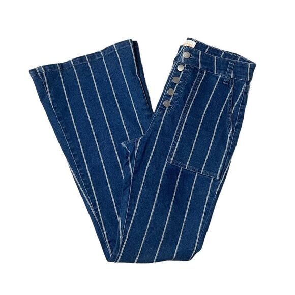 Gianni Bini Aztec Striped Flared High Waist Button Fly Flare Jeans - Picture 6 of 16